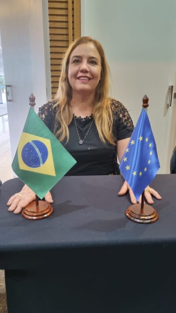 4ab9a4d4 e84e 4423 8088 c8069d9b5c13